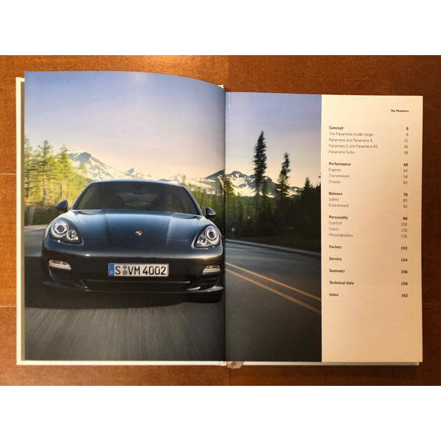 Porsche(ポルシェ)のポルシェ カタログ「The Panamera / 2010.4月」（冊子付属） 自動車/バイクの自動車(カタログ/マニュアル)の商品写真