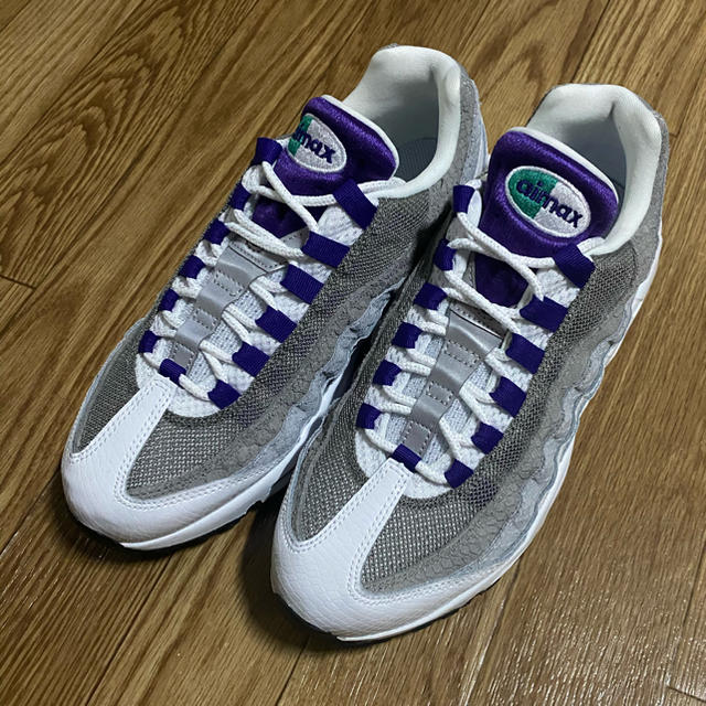 NIKE AIRMAX95 LV8 グレープ スネーク パープル