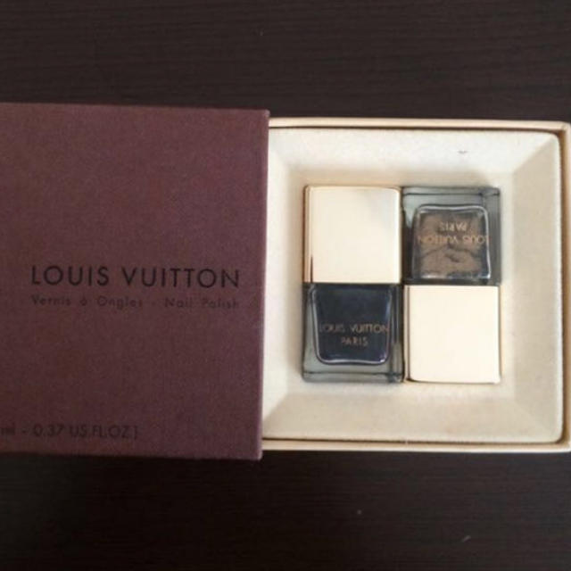 LOUIS VUITTON(ルイヴィトン)のLouis Vuitton ネイル 2色セット コスメ/美容のネイル(マニキュア)の商品写真