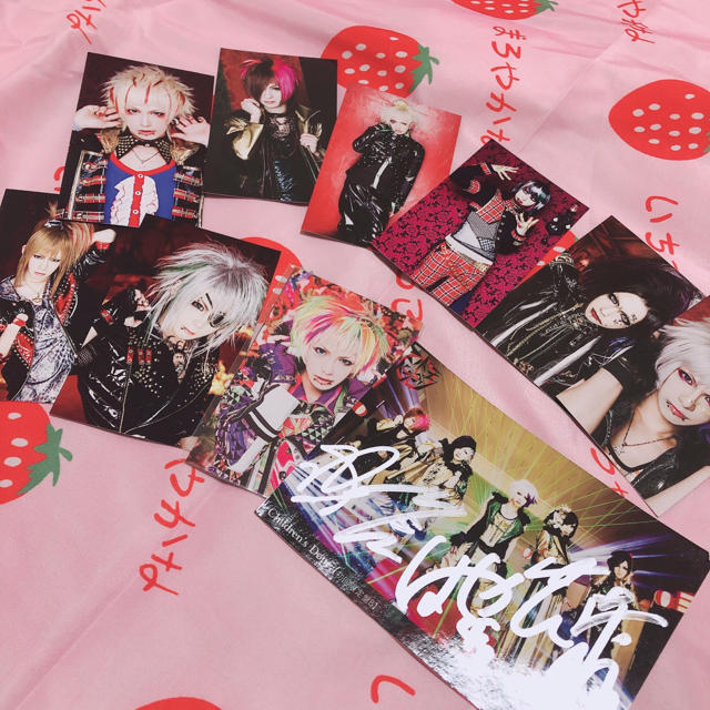 コドモドラゴン Royz 写真 セット チケットの音楽(V-ROCK/ヴィジュアル系)の商品写真