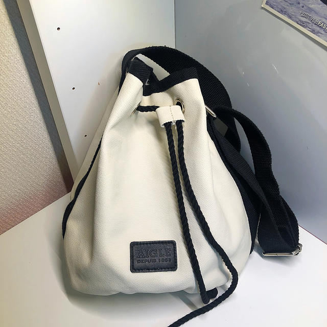 AIGLE(エーグル)のAIGLE 巾着バッグ レディースのバッグ(ショルダーバッグ)の商品写真