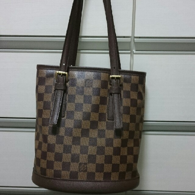 無料配達 LOUIS VUITTON ダミエ(マレ)小 【dogR】美品・ルイヴィトン