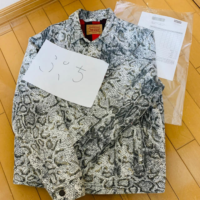 Supreme(シュプリーム)のSupreme  Levi’s Snakeskin Trucker Jacket メンズのジャケット/アウター(Gジャン/デニムジャケット)の商品写真