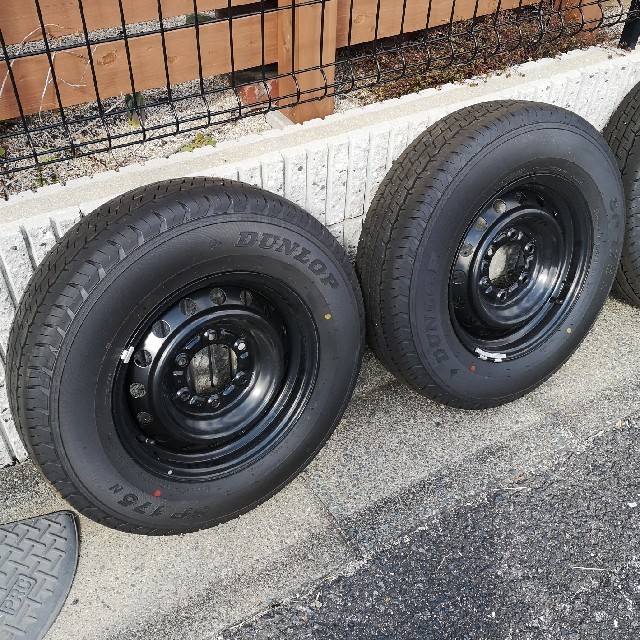 新車外し ハイエース 5型 ダークプライムⅡ 純正タイヤ ホイール