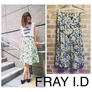 フレイアイディー(FRAY I.D)のFRAY I.D フラワーフレアスカート(ひざ丈スカート)