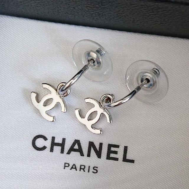 CHANEL ☆ ピアス