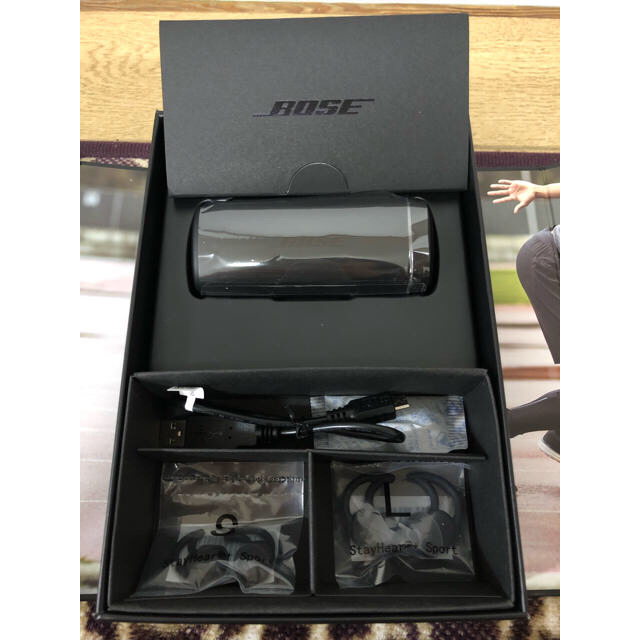 BOSE(ボーズ)のBOSE ワイヤレスイヤホン スマホ/家電/カメラのオーディオ機器(ヘッドフォン/イヤフォン)の商品写真