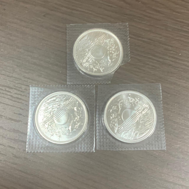 1万円銀貨3枚