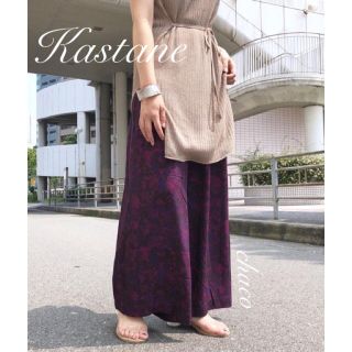 カスタネ(Kastane)の新品🌷¥7020【Kastane】大花柄レーヨンパンツ(カジュアルパンツ)