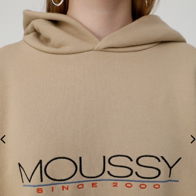 moussy(マウジー)の最終値下げ  マウジー:SINCE 2000 HODDIE ロゴパーカー レディースのトップス(パーカー)の商品写真
