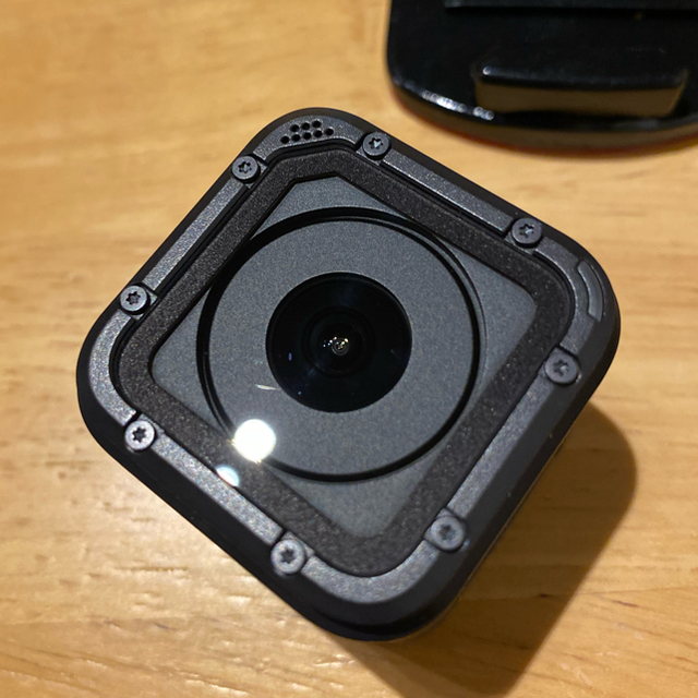 GoPro(ゴープロ)のGopro hero5 session 美品 スマホ/家電/カメラのカメラ(ビデオカメラ)の商品写真