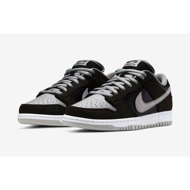 NIKE(ナイキ)のNIKE SB DUNK LOW SHADOW メンズの靴/シューズ(スニーカー)の商品写真