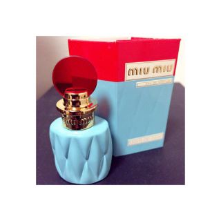 ミュウミュウ(miumiu)のmiumiu香水(香水(女性用))