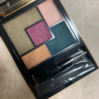 イヴサンローランボーテ(Yves Saint Laurent Beaute)のイヴサンローラン　限定アイシャドウ(アイシャドウ)