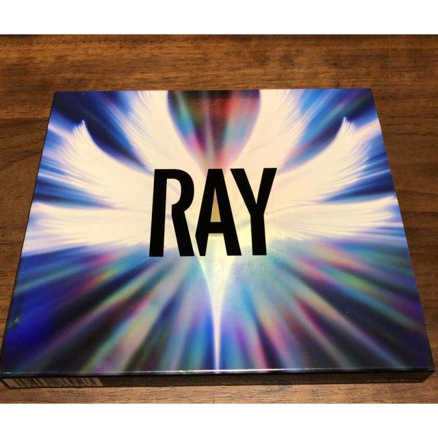 BACK NUMBER(バックナンバー)のRAY（初回限定盤）　ステッカー付き エンタメ/ホビーのCD(ポップス/ロック(邦楽))の商品写真