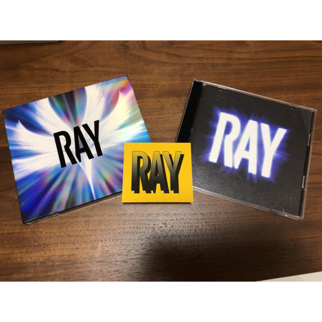 BACK NUMBER(バックナンバー)のRAY（初回限定盤）　ステッカー付き エンタメ/ホビーのCD(ポップス/ロック(邦楽))の商品写真