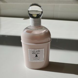 ゲラン(GUERLAIN)のゲラン ラプティットローブノワール ボディローション　残9割(ボディローション/ミルク)