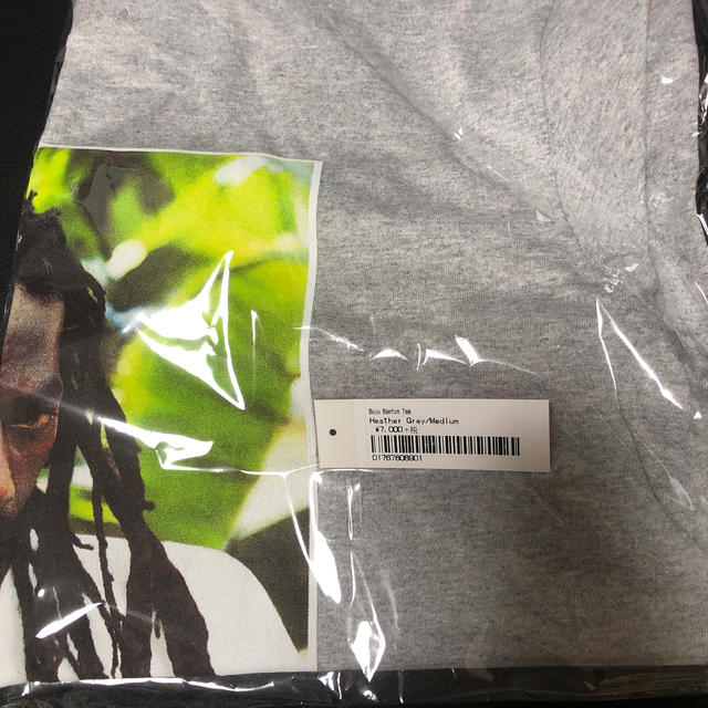 supreme buju banton teeとmonalisa tee