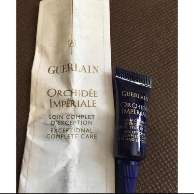 GUERLAIN(ゲラン)のオーキデアンペリアルローション・ペルルブランホワイト二ングエッセンス コスメ/美容のキット/セット(サンプル/トライアルキット)の商品写真