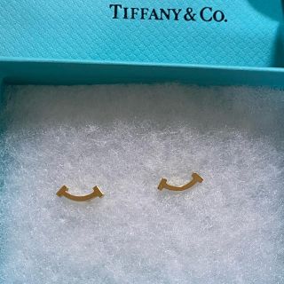 ティファニー(Tiffany & Co.)のなつさま(ティファニー K18(YG)スマイルピアス)(ピアス)