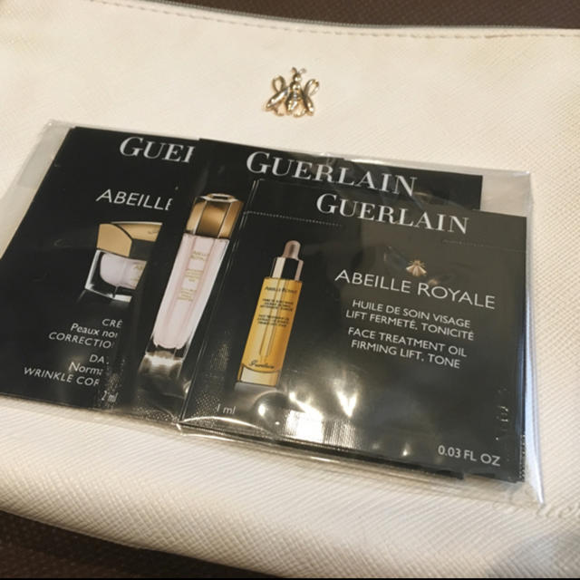 GUERLAIN(ゲラン)のゲラン アベイユシリーズセット アベイユポーチ付き コスメ/美容のキット/セット(サンプル/トライアルキット)の商品写真