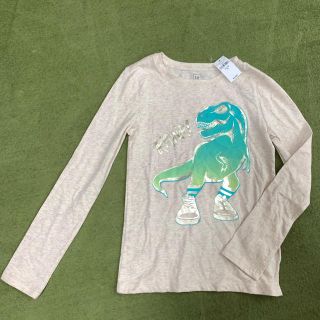 ギャップキッズ(GAP Kids)の【キッズ】新品未使用品 GAP ロンT 長袖 恐竜 ベージュ(Tシャツ/カットソー)