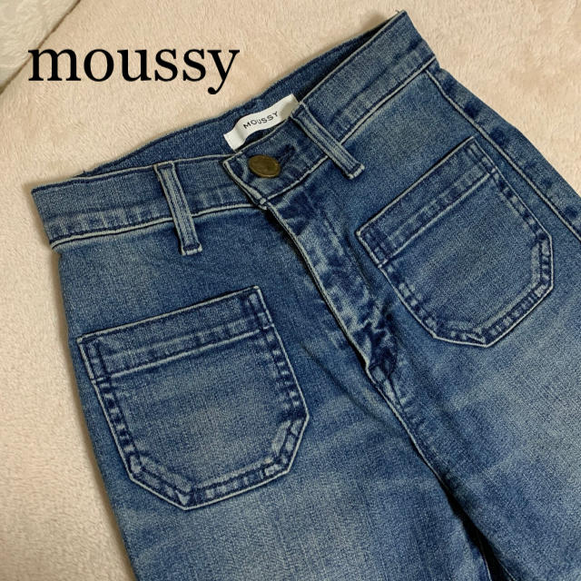 moussy(マウジー)のMOUSSY マウジー ハイウエストフレアパンツ レディースのパンツ(デニム/ジーンズ)の商品写真