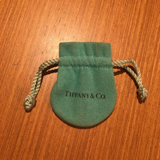 Tiffany & Co.(ティファニー)の【ティファニー】アクセサリー袋 レディースのアクセサリー(その他)の商品写真