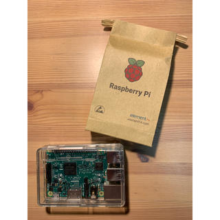 Raspberry Pi3 with Case  & 電源コードとSDカード(その他)