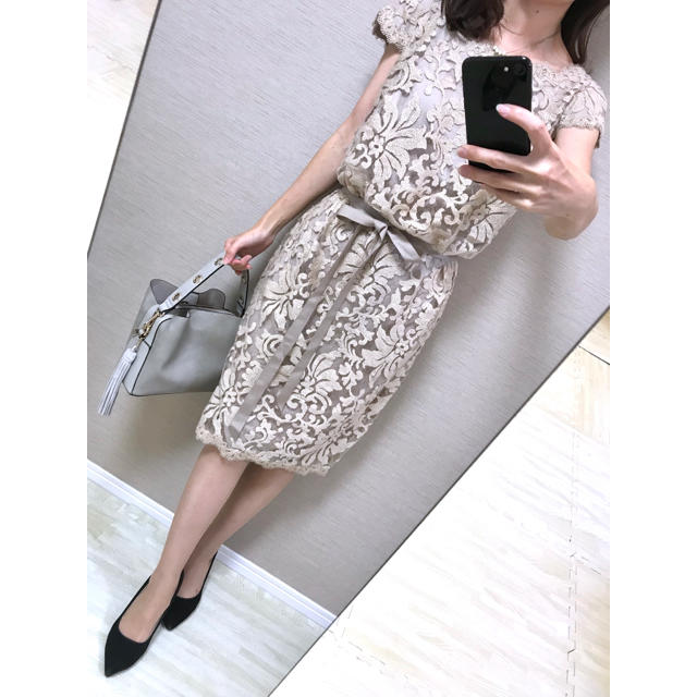 TADASHI SHOJI(タダシショウジ)の【新品❤️】定価80,000円✨タダシショウジ✨サイズ6✨総刺繍ワンピース✨ レディースのワンピース(ひざ丈ワンピース)の商品写真