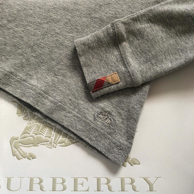 BURBERRY(バーバリー)の【ご専用】バーバリーチルドレン タートルネック 6Y キッズ/ベビー/マタニティのキッズ服女の子用(90cm~)(Tシャツ/カットソー)の商品写真