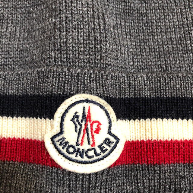 MONCLER(モンクレール)の【美品】モンクレール　ニット帽 メンズの帽子(ニット帽/ビーニー)の商品写真