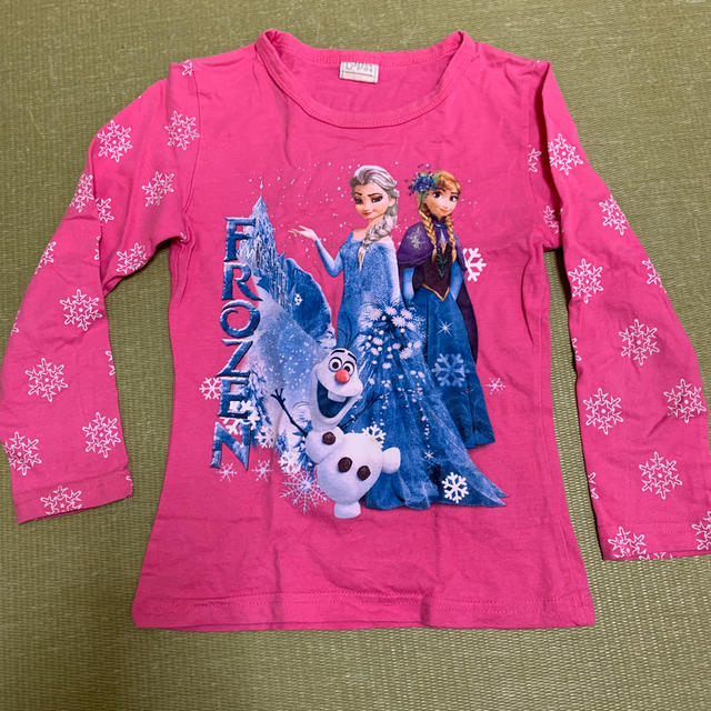 アナ雪Tシャツ110cm キッズ/ベビー/マタニティのキッズ服女の子用(90cm~)(Tシャツ/カットソー)の商品写真