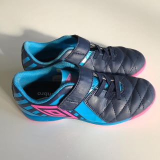 アンブロ(UMBRO)のサッカー　トレシュー　トレーニングシューズ  20.0(シューズ)