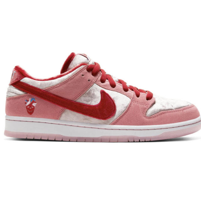 STRANGELOVE NIKE SB DUNK LOW SOFT PINK 1