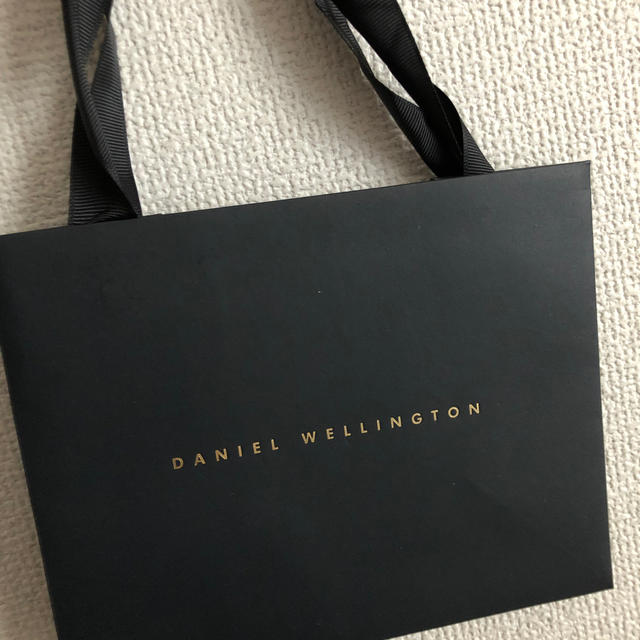 Daniel Wellington(ダニエルウェリントン)のダニエルウェリントン　紙袋 レディースのバッグ(ショップ袋)の商品写真