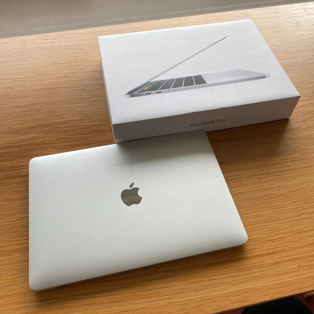 MacBook Pro 13インチ タッチバー付 256GB 8GB