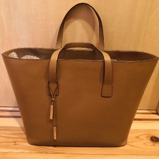 バリー(Bally)のBALLY  ロゴ レザー チャーム付き トートバッグ(トートバッグ)