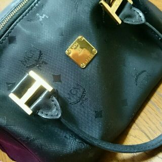 エムシーエム(MCM)の最安値❗MCM黒ﾎﾞｽﾄﾝ(ボストンバッグ)