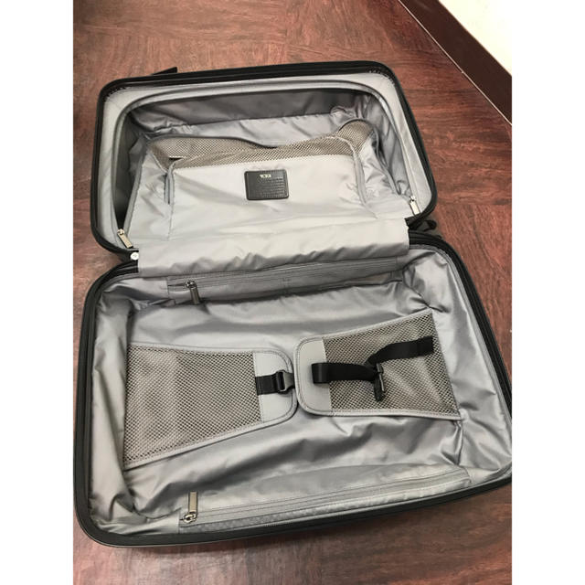 TUMI(トゥミ)のTUMI latitude 機内持込サイズ　美品　2019.12購入 メンズのバッグ(トラベルバッグ/スーツケース)の商品写真