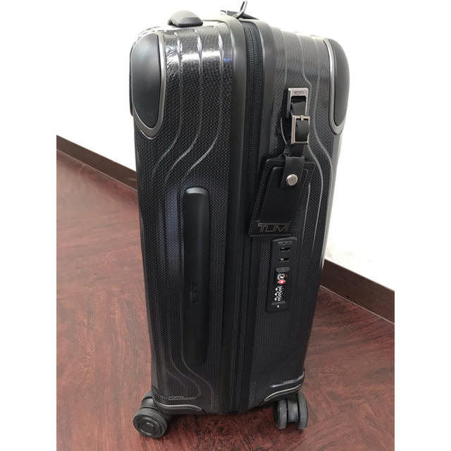 TUMI(トゥミ)のTUMI latitude 機内持込サイズ　美品　2019.12購入 メンズのバッグ(トラベルバッグ/スーツケース)の商品写真