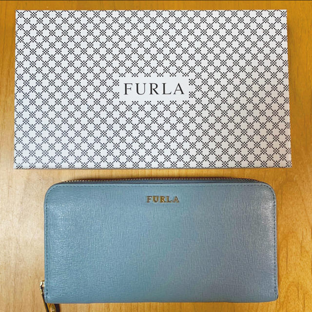 FURLA 長財布