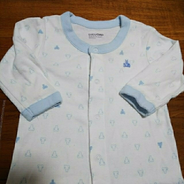 babyGAP(ベビーギャップ)のbabyGAP 長袖カバーオール 2枚セット キッズ/ベビー/マタニティのベビー服(~85cm)(カバーオール)の商品写真