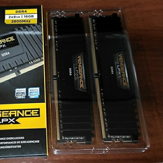 【美品】CORSAIR 16GB(8GB×2枚) DDR4 OCメモリ 1