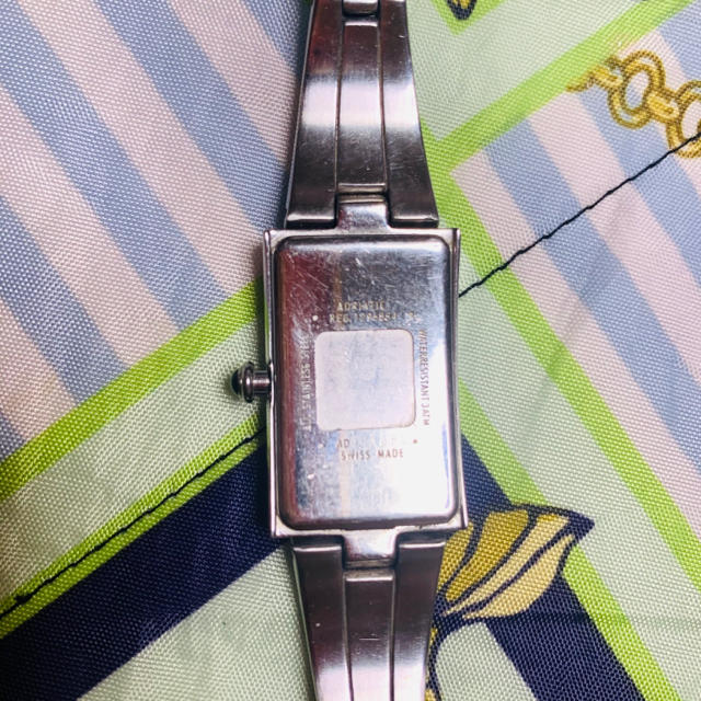 GIVENCHY(ジバンシィ)の激安　ジバンシー　GIVEVNCHY  レディース　腕時計　稼働品 レディースのファッション小物(腕時計)の商品写真