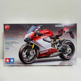 ドゥカティ(Ducati)のタミヤ ドゥカティ 1199 パニガーレS トリコローレ 1/12 DUCATI(模型/プラモデル)