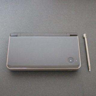 ニンテンドウ(任天堂)のニンテンドーDSi LL ダークブラウン #1(携帯用ゲーム機本体)