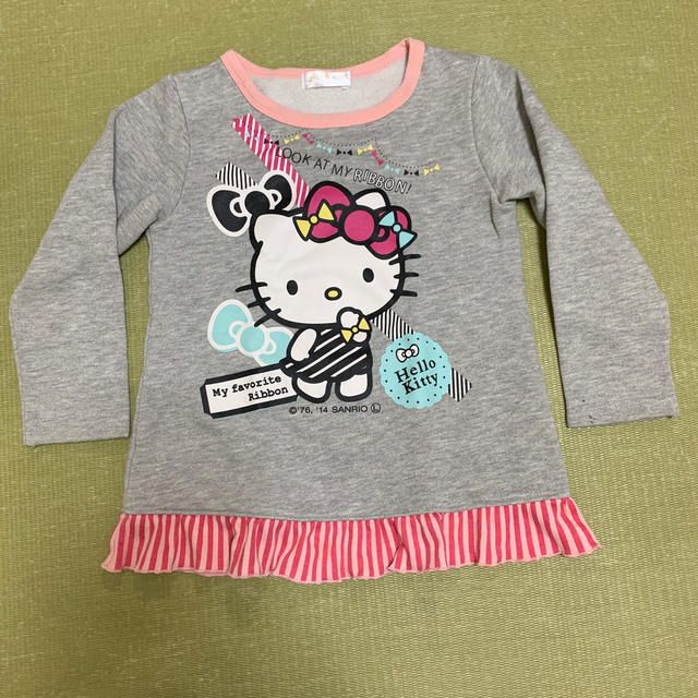 キティちゃんロンT キッズ/ベビー/マタニティのキッズ服女の子用(90cm~)(Tシャツ/カットソー)の商品写真