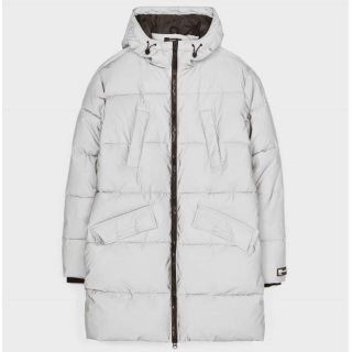 カナダグース(CANADA GOOSE)の新品BERSHKA蛍光宇宙服調ハイネックロングダウンコートＳ(ダウンジャケット)