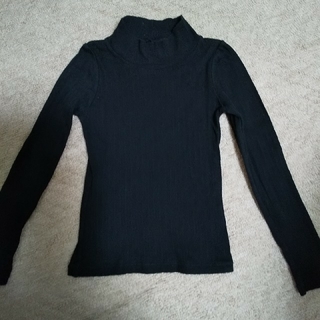 ユニクロ(UNIQLO)のユニクロ　長袖シャツ　黒130(Tシャツ/カットソー)